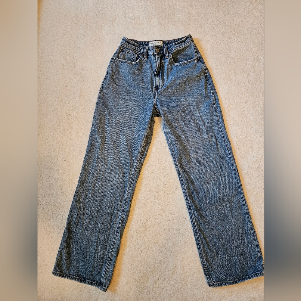 Abercrombie and Fitch "The Loose" curve love